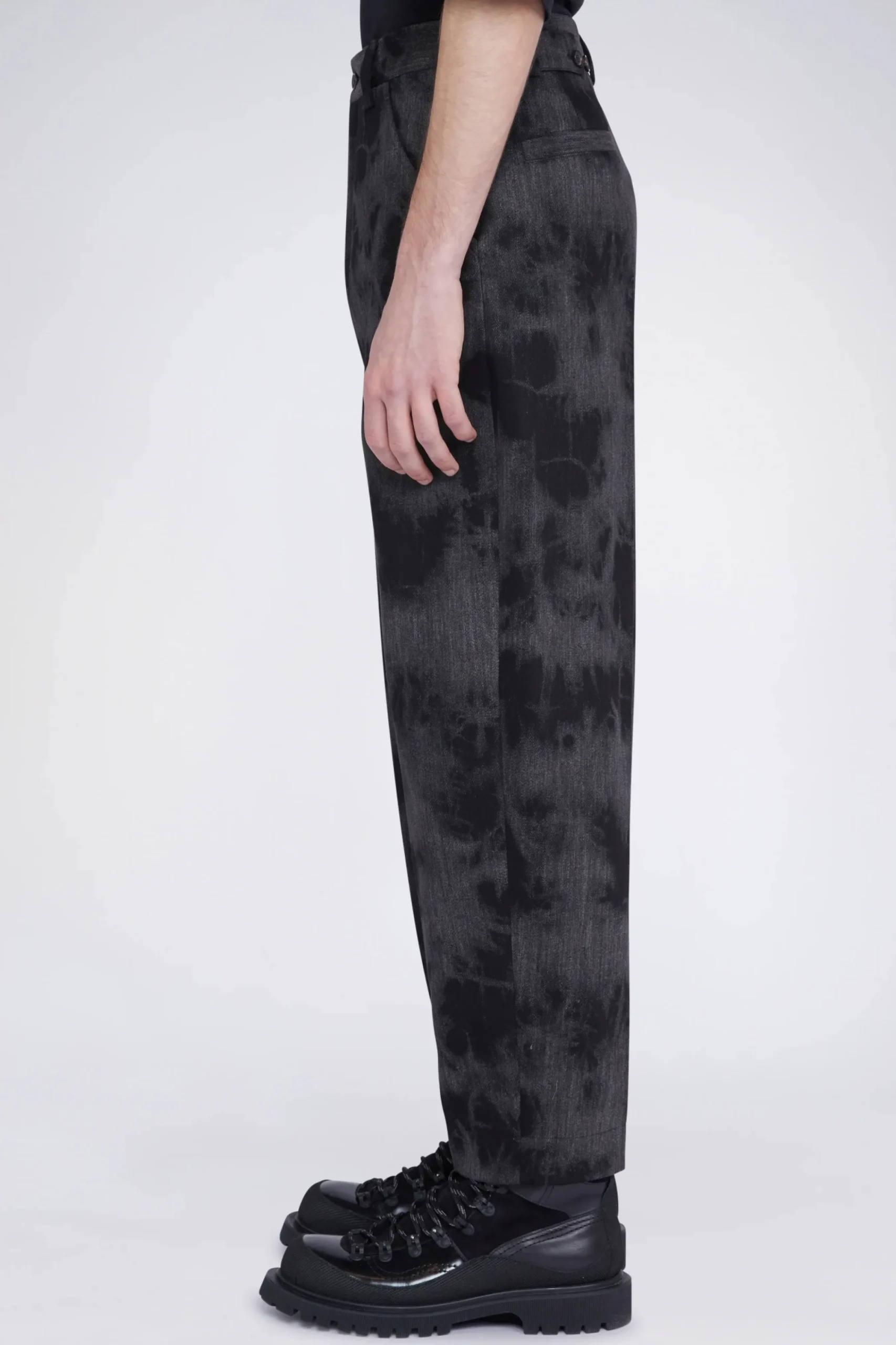 Uomo^Antonio Marras Arbino